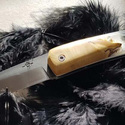 Lame en acier Sandwich Inox Notrocut NCV60/304L, Plaquette G10, Manche en Buis et résine